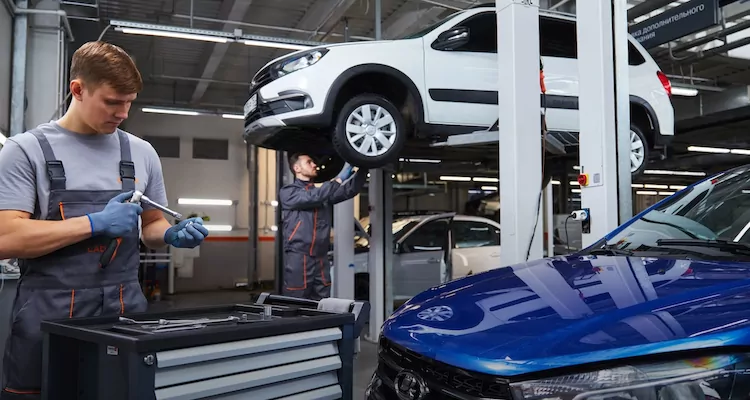 Замена салонного фильтра в LADA Vesta